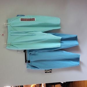 Reef 2 pair selling together women's outdoor trek short